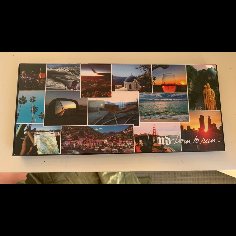 Urban Decay Born to Run Eyeshadow Palette